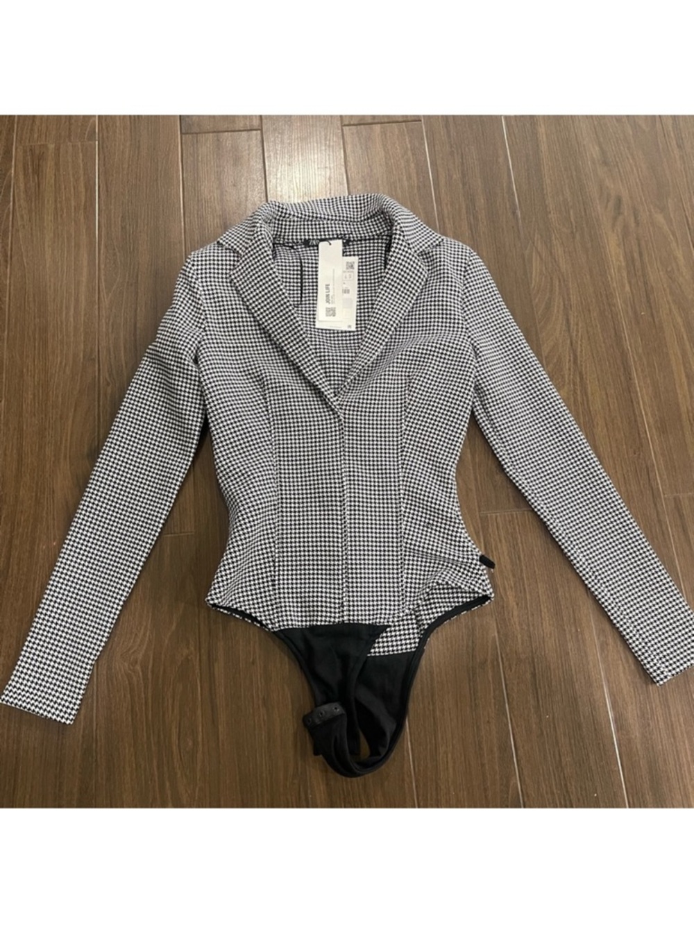 Zara Black and White Houndstooth Long Sleeve Bodysuit Blazer